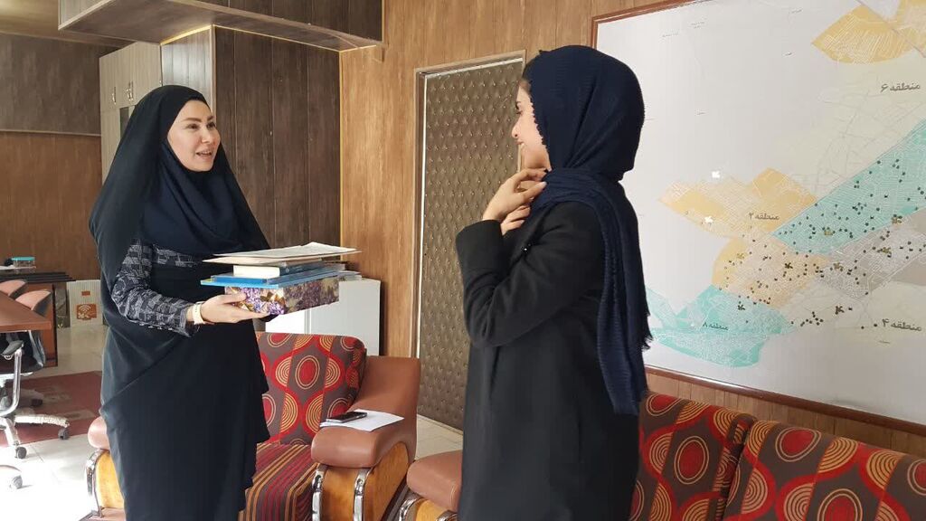 مروج کتابخوانی در کانون کرمانشاه تجلیل شد