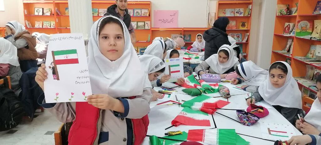 اعضای مرکز شماره ۵ کانون کرمانشاه، همصدایی خود با آرمانهای شهدا را فریاد زدند