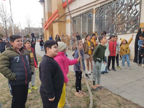 تماشاخانه سیار کانون پرورش فکری کودکان و نوجوانان با اجرای نمایش «لاک پشت و خرگوش» در ارومیه