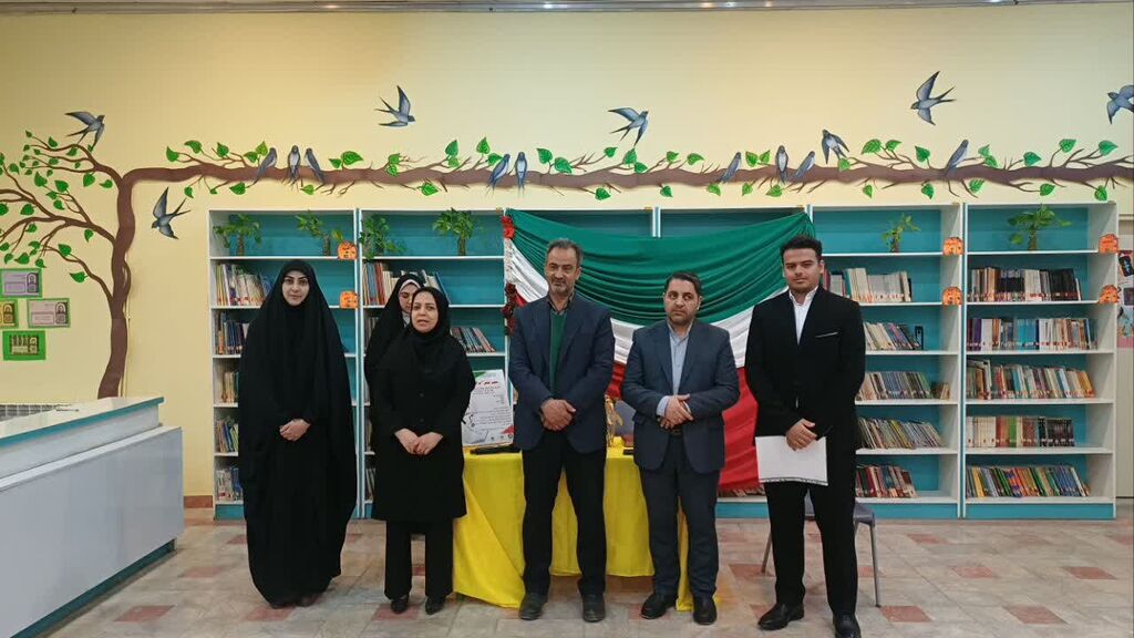 عصر شعر «برای ایران» در مرکز فرهنگی چناران