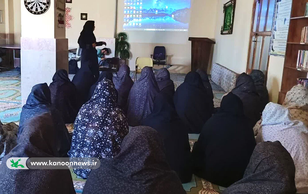 برگزاری کارگاه‌های کانون پرورش فکری لرستان در کانون اصلاح و تربیت خرم‌آباد