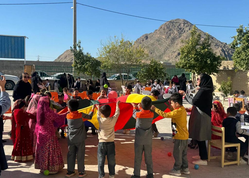 «فرزندان ایرانیم»، جشن هویت و شادی کودکان نورآباد