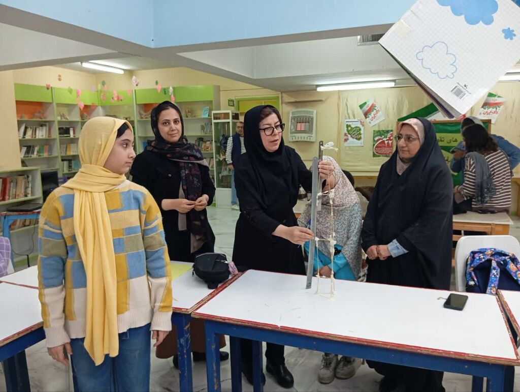 ورکشاپ «سازه ماکارونی» در سمنان