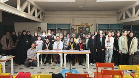 نمایشنامه‌خوانی «همه بگید سیب» برگزار شد