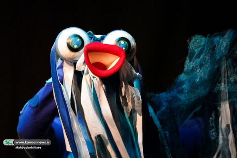 اجرای نمایش «گرگ بلا! جلو بیا، جلو بیا» در مرکز تئاتر کانون