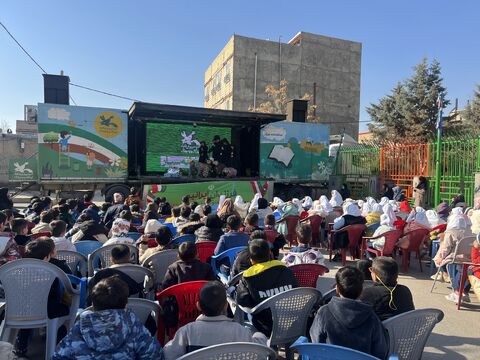 گزارش تصویری اجرای برنامه تماشاخانه سیار کانون برای بچه‌های قزوین