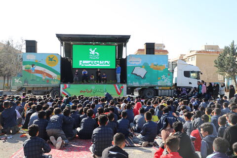 گزارش تصویری اجرای برنامه تماشاخانه سیار کانون برای بچه‌های قزوین