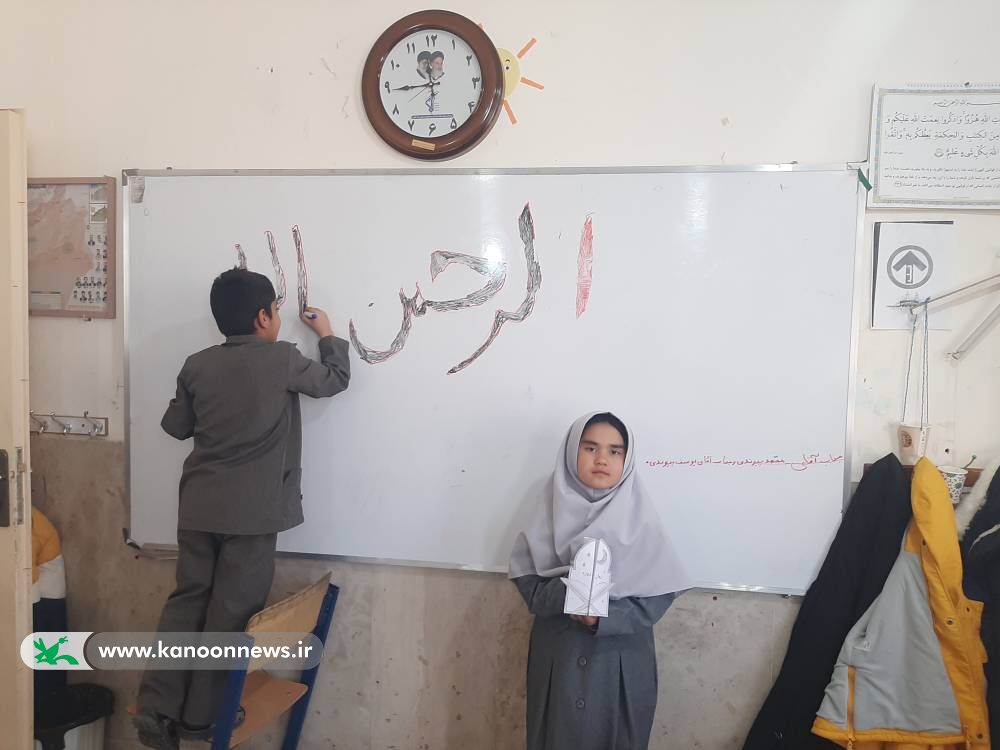 برگزاری ویژهبرنامه فرهنگی ماه رمضان توسط کتابخانه سیار سرخه در روستای لاسجرد