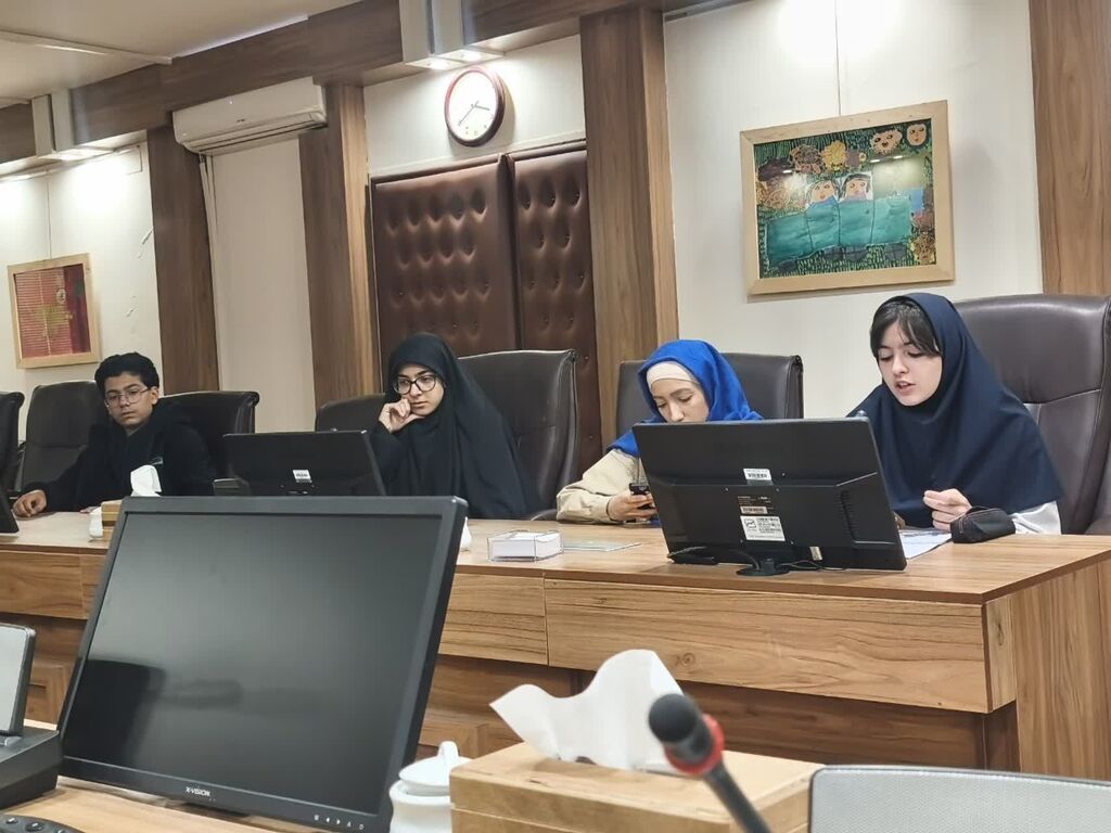 برگزاری صد و شصت و هفتمین نشست انجمن ادبی آفتاب