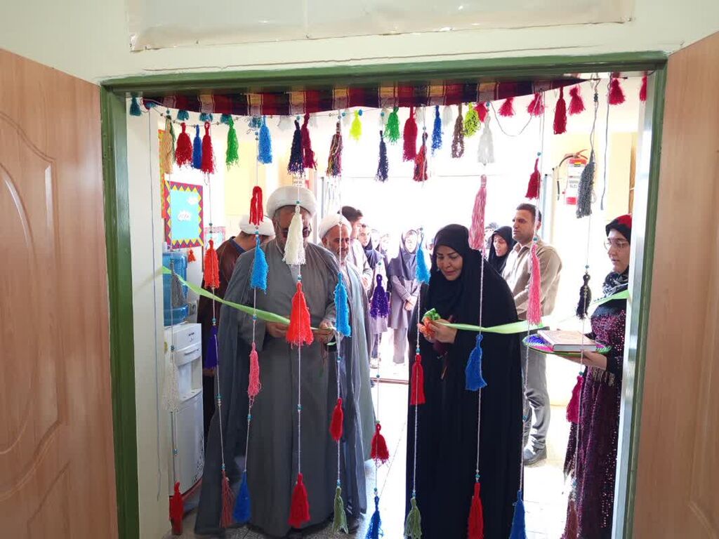 سومین مهرواره استانی عروسکهاو نمادهای بومی محلی درمرکز فرهنگی هنری بدره