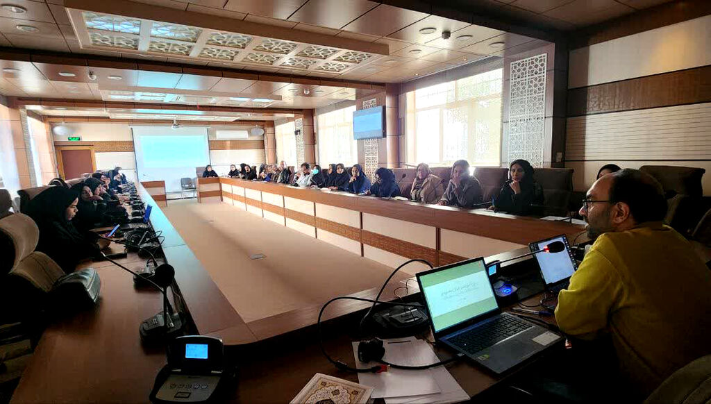 برگزاری دوره آموزشی هوش مصنوعی ویژه کارشناسان و مربیان کانون استان قم