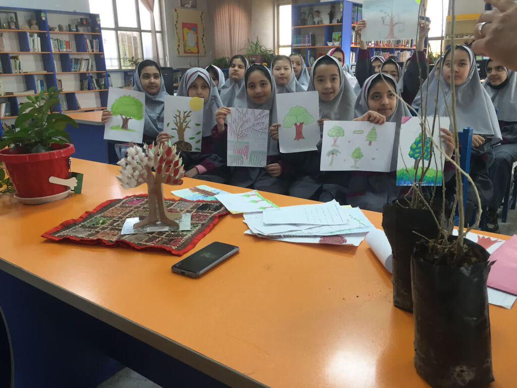 آشنایی کودکان و نوجوانان با اهمیت حفاظت و نگهداری از طبیعت