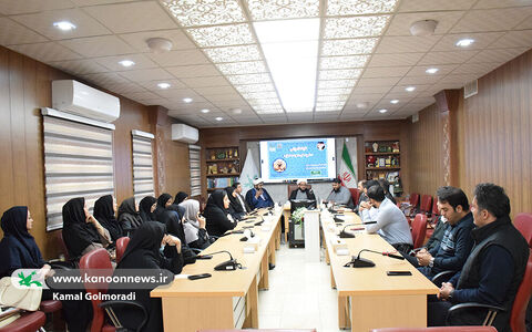 کارگاه آموزشی«شیوه های دعوت به نماز» درکانون لرستان