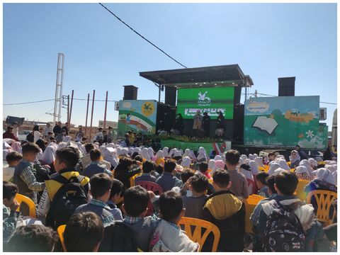 گزارش تصویری شادی‌آفرینی پراستقبال تماشاخانه سیار کانون در استان قزوین