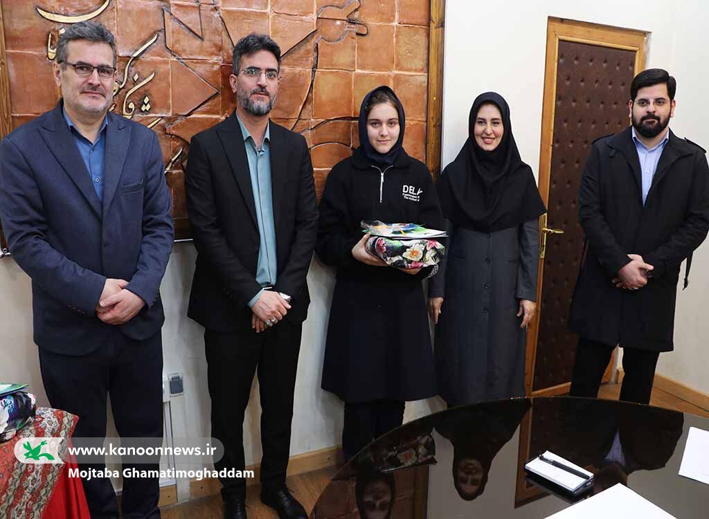 فعالان عرصه قصه و قصه‌گویی تجلیل‌شدند