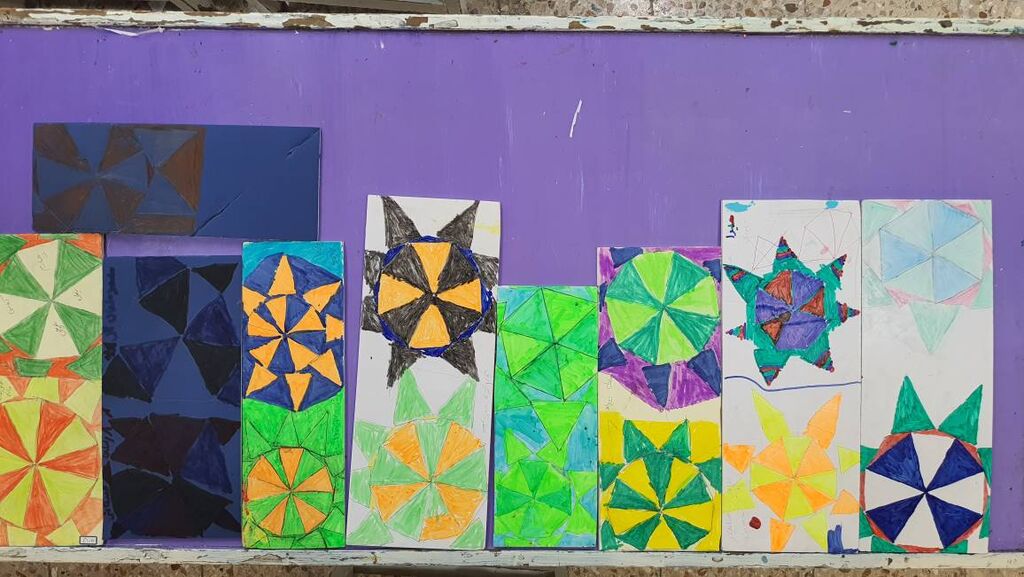 آموزش طرح و نقش با چاشنی شعر و رنگ در کانون گرمسار