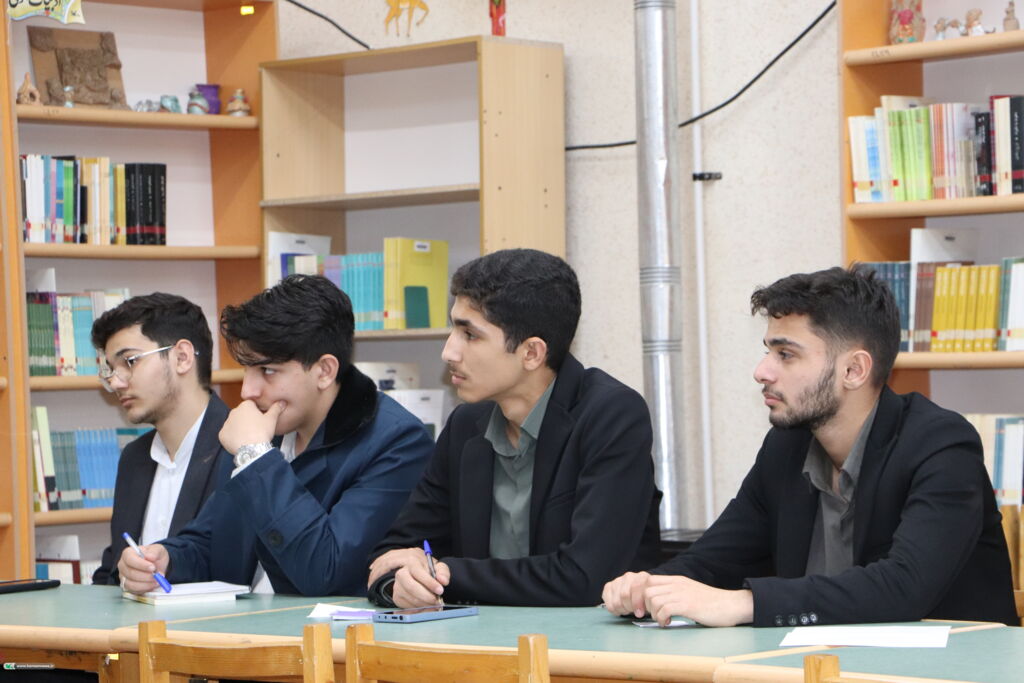 برگزاری نشست هم‌اندیشی مشاوران نوجوان ادارات گنبدکاووس در کانون