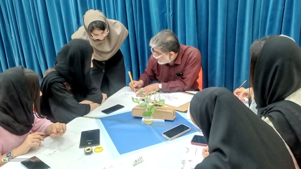 برگزاری کارگاه کتابت قرآن در مرکز فرهنگیهنری کانون باغملک