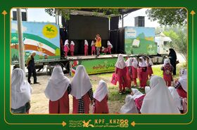 اجرای «بچه زرنگ» در دومین روز حضور تماشاخانه سیار کانون در خوزستان