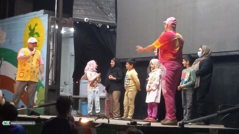 اجرای «بچه زرنگ» در دومین روز حضور تماشاخانه سیار کانون در خوزستان