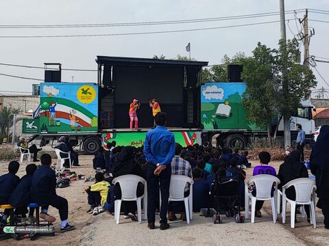 اجرای «بچه زرنگ» در دومین روز حضور تماشاخانه سیار کانون در خوزستان
