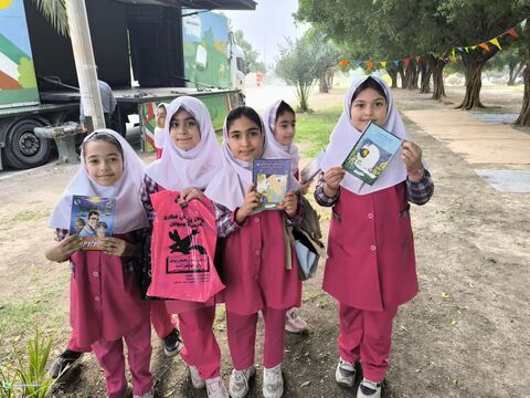 اجرای «بچه زرنگ» در دومین روز حضور تماشاخانه سیار کانون در خوزستان