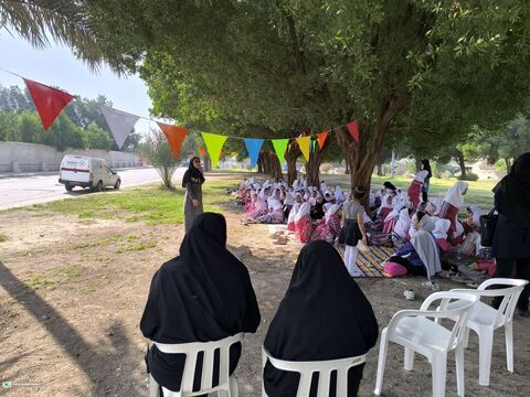 اجرای «بچه زرنگ» در دومین روز حضور تماشاخانه سیار کانون در خوزستان