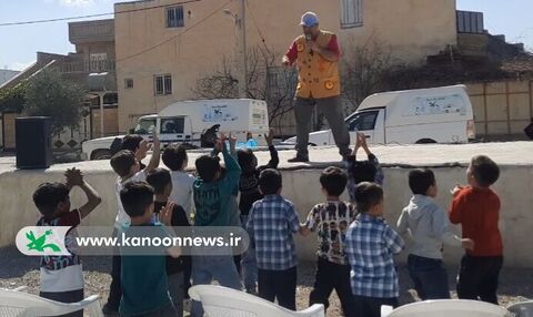 اجرای «بچه زرنگ» در سومین روز حضور تماشاخانه سیار کانون در خوزستان