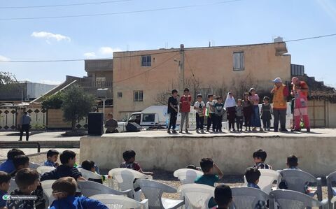 اجرای «بچه زرنگ» در سومین روز حضور تماشاخانه سیار کانون در خوزستان