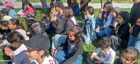 اجرای «بچه زرنگ» در سومین روز حضور تماشاخانه سیار کانون در خوزستان