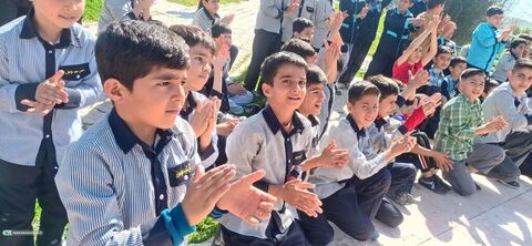 اجرای «بچه زرنگ» در سومین روز حضور تماشاخانه سیار کانون در خوزستان