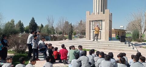 اجرای «بچه زرنگ» در سومین روز حضور تماشاخانه سیار کانون در خوزستان