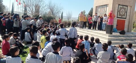 اجرای «بچه زرنگ» در سومین روز حضور تماشاخانه سیار کانون در خوزستان