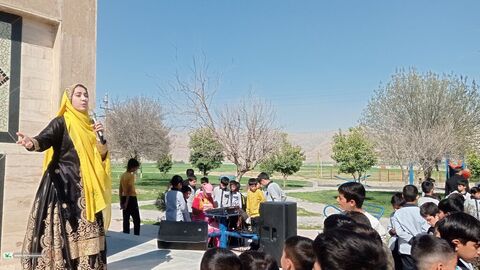 اجرای «بچه زرنگ» در سومین روز حضور تماشاخانه سیار کانون در خوزستان