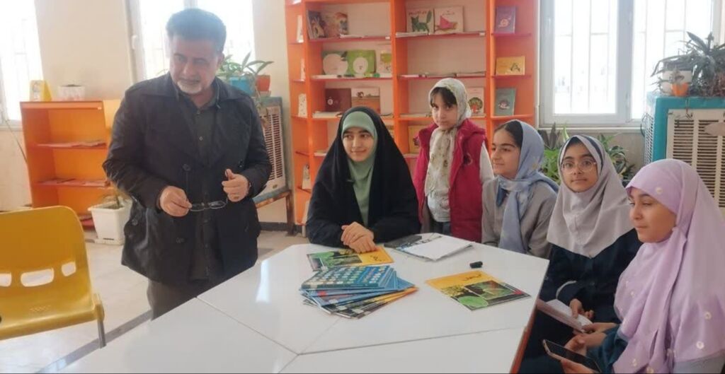 سفیران سلامت مرکز شماره ۱۲ کانون کرمانشاه به معرفی بیماری دیابت پرداختند