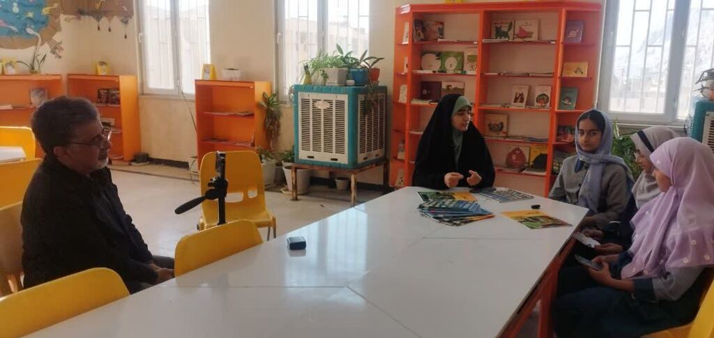 سفیران سلامت مرکز شماره ۱۲ کانون کرمانشاه به معرفی بیماری دیابت پرداختند