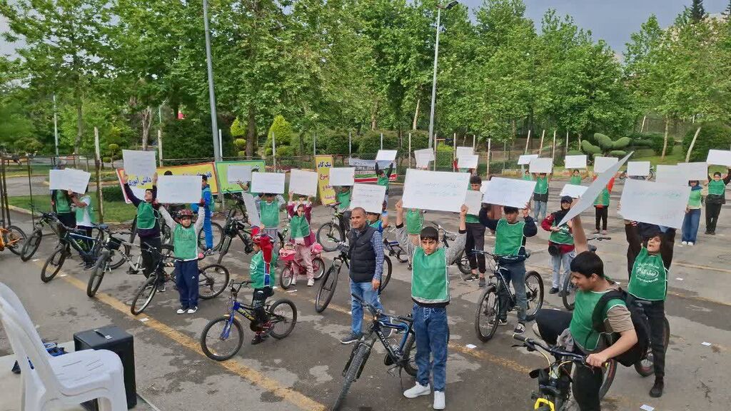 گرامیداشت روز زمین پاک در کانون مازندران سفیران کوچک کانون ، نگهبانان بزرگ زمین