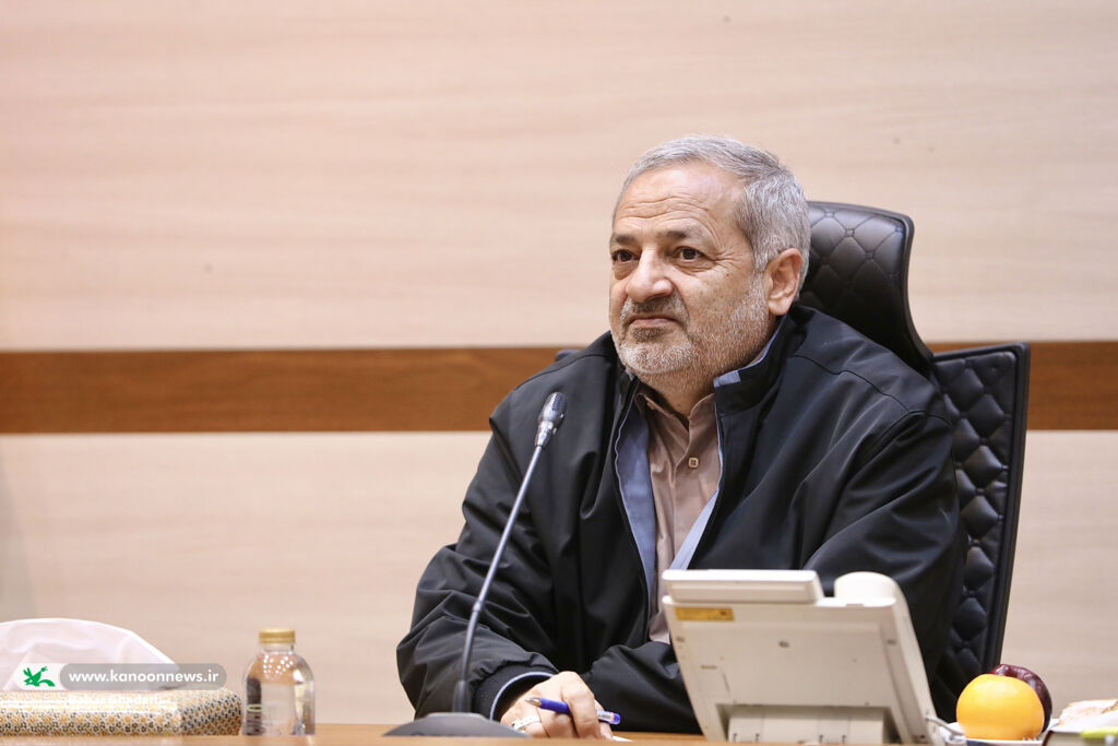 نشست شورای معاونان و مدیران کل کانون با حضور وزیر آموزش و پرورش روایت «فرصتهای طلایی» در دل تیره جنگ/ نسل دهه نودی، فاتحان گام دوم انقلاب