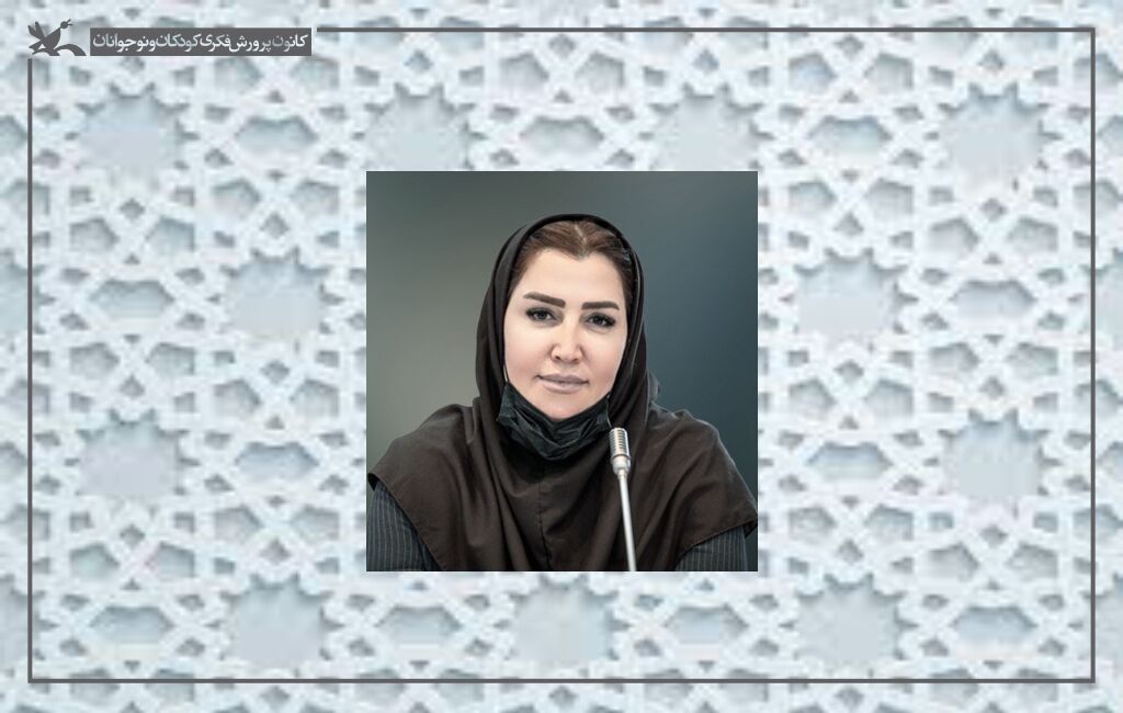 مینا خوئینی لزوم برقراری ارتباط مؤثر والدین و نوجوانان در روزهای بحران