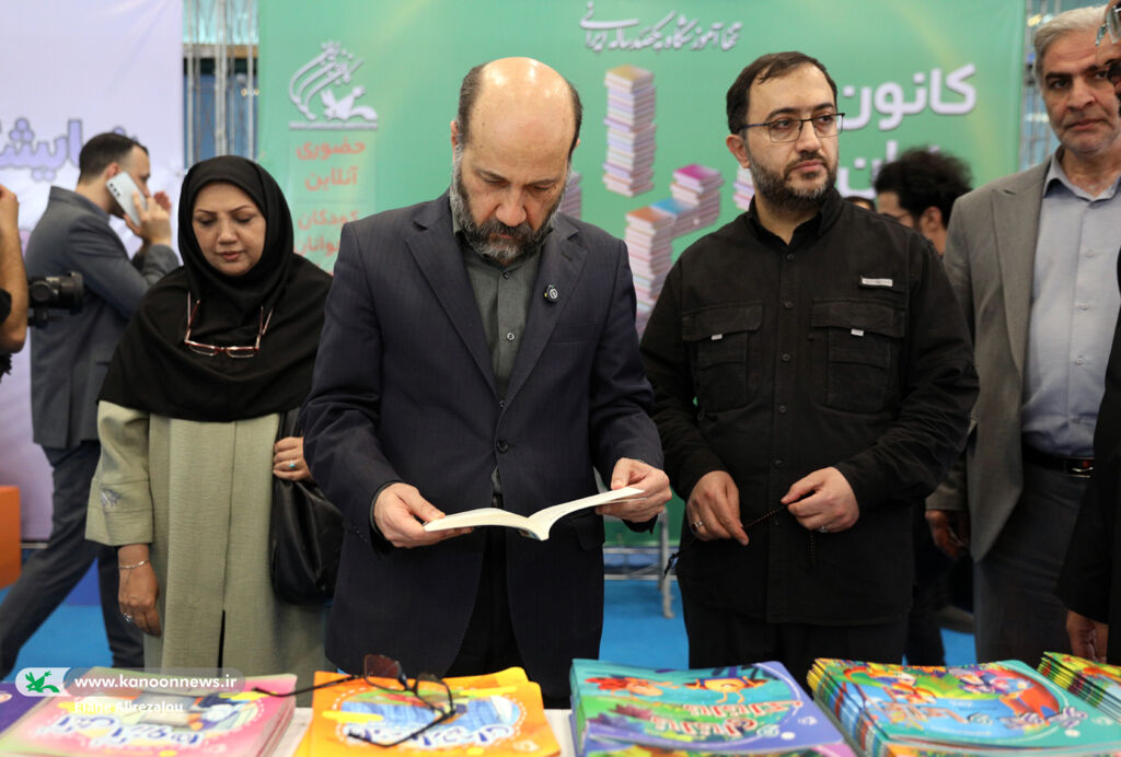 غلامرضا امیرخانی رئیس سازمان اسناد و کتابخانه ملی ایران کانون پرورش فکری ظرفیت بیبدیلی در حوزه کودک و نوجوان دارد