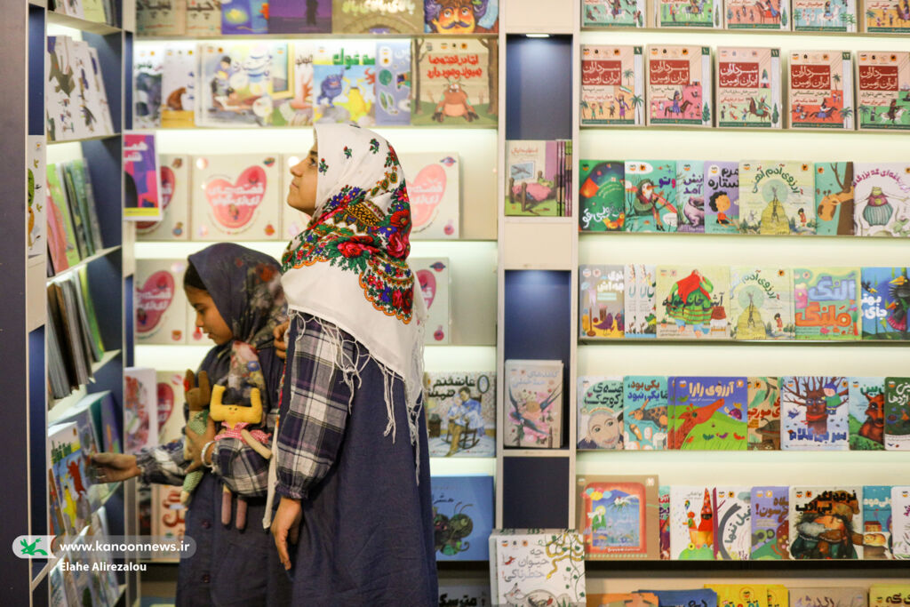 پنجمین روز نمایشگاه کتاب کودک و نوجوان کانون رونمایی از «این آپارتمان روح ندارد» در نمایشگاه کتاب کودک و نوجوان