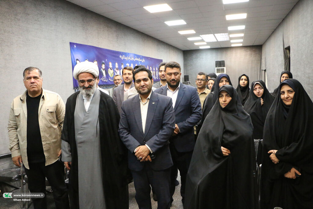نشست با نماینده ولی فقیه.سمنان مربیان کانون، معماران معنویت و آیندهسازان ایران اسلامی هستند