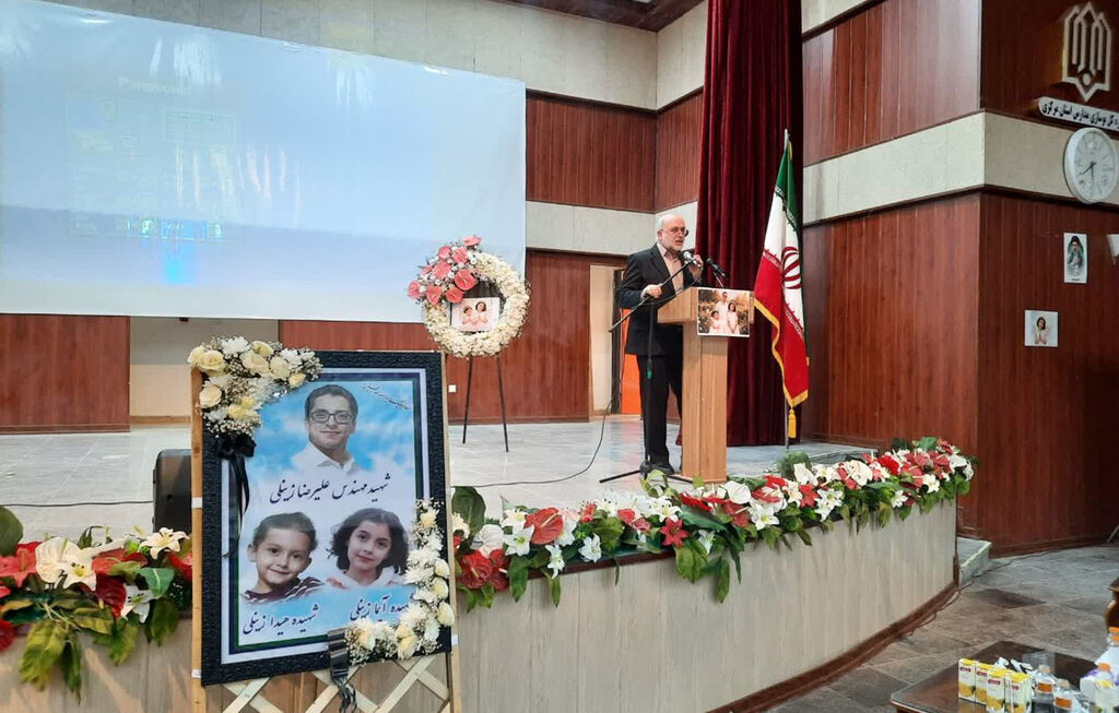 فرهاد فلاح در بزرگداشت شهیدان زینلی تفرش «آیما و هیدا»؛ ستارههای مقاومت و نماد مظلومیت نسل کودک و نوجوان