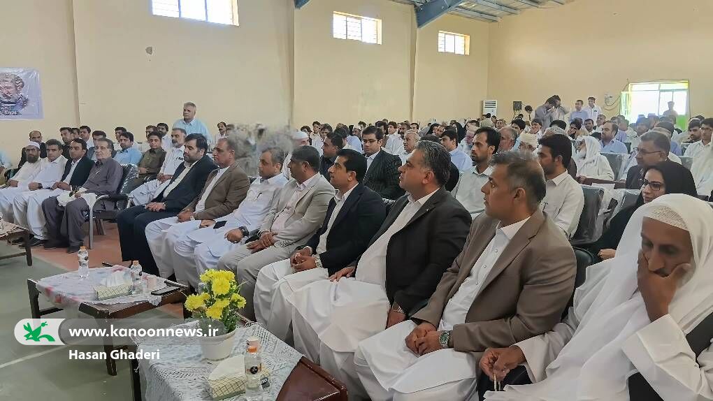 حضور مدیرکل کانون سیستان و بلوچستان در هیدوچ و بازدید از مراکز فرهنگیهنری سیب و سوران و مهرستان حضور مدیرکل کانون سیستان و بلوچستان در هیدوچ و بازدید از مراکز فرهنگیهنری سیب و سوران و مهرستان