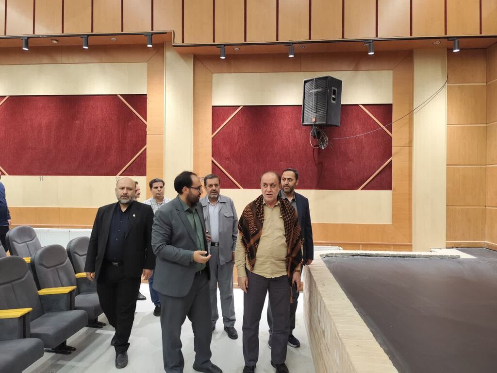 حاجی بابایی پیگیری تخصیص ۱۰۰ میلیارد ریال برای سینما کانون همدان