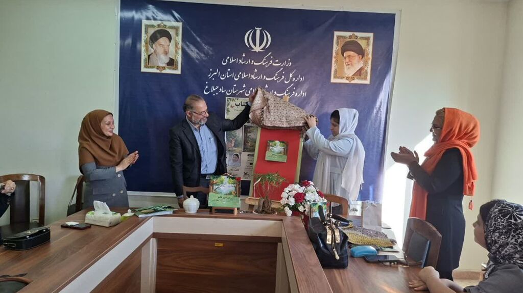 موفقیت عضو نوجوان کانون البرز در سومین مهرواره «جوانههای قلم» موفقیت عضو نوجوان کانون البرز در سومین مهرواره «جوانههای قلم»