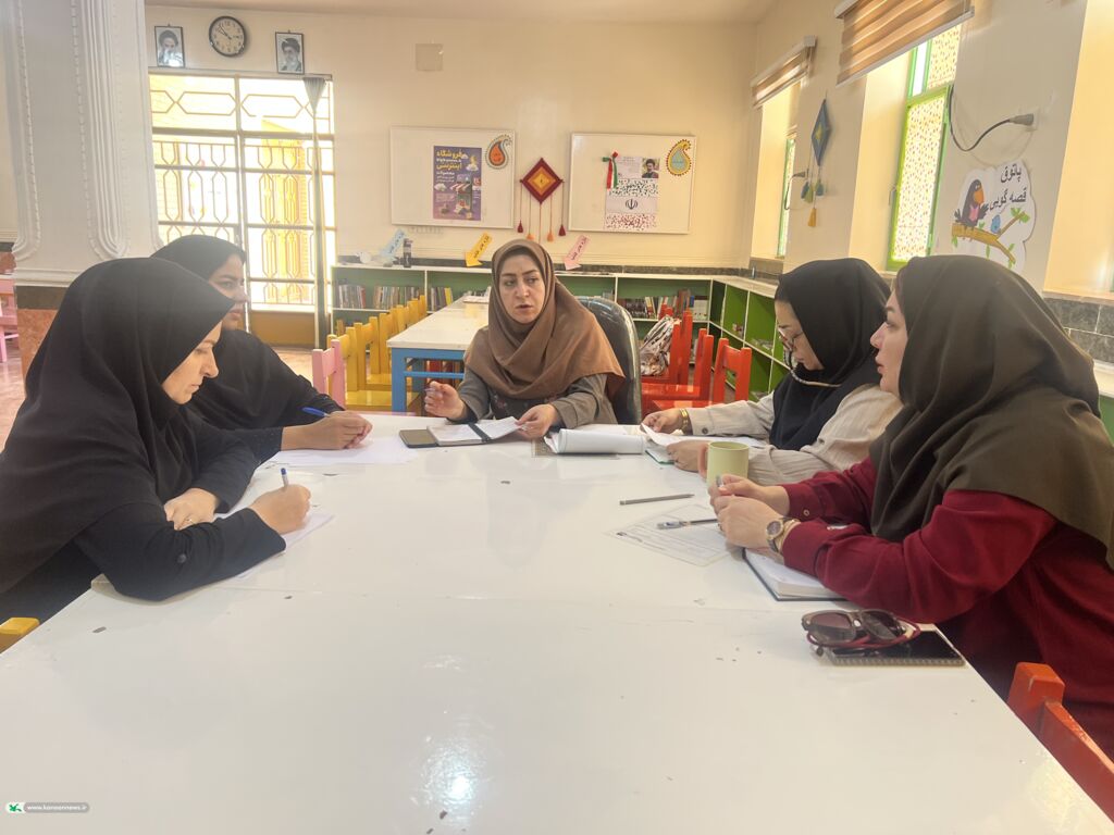 پایش میدانی فعالیت‌های فرهنگی؛ تأکید بر ارتقای کیفی خدمات کانون در مراکز خورموج و کاکی