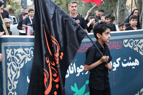 دسته‌روی «میهمانان کوچک امام حسین(ع)» در گردهمایی کودکان عاشورایی سمنان