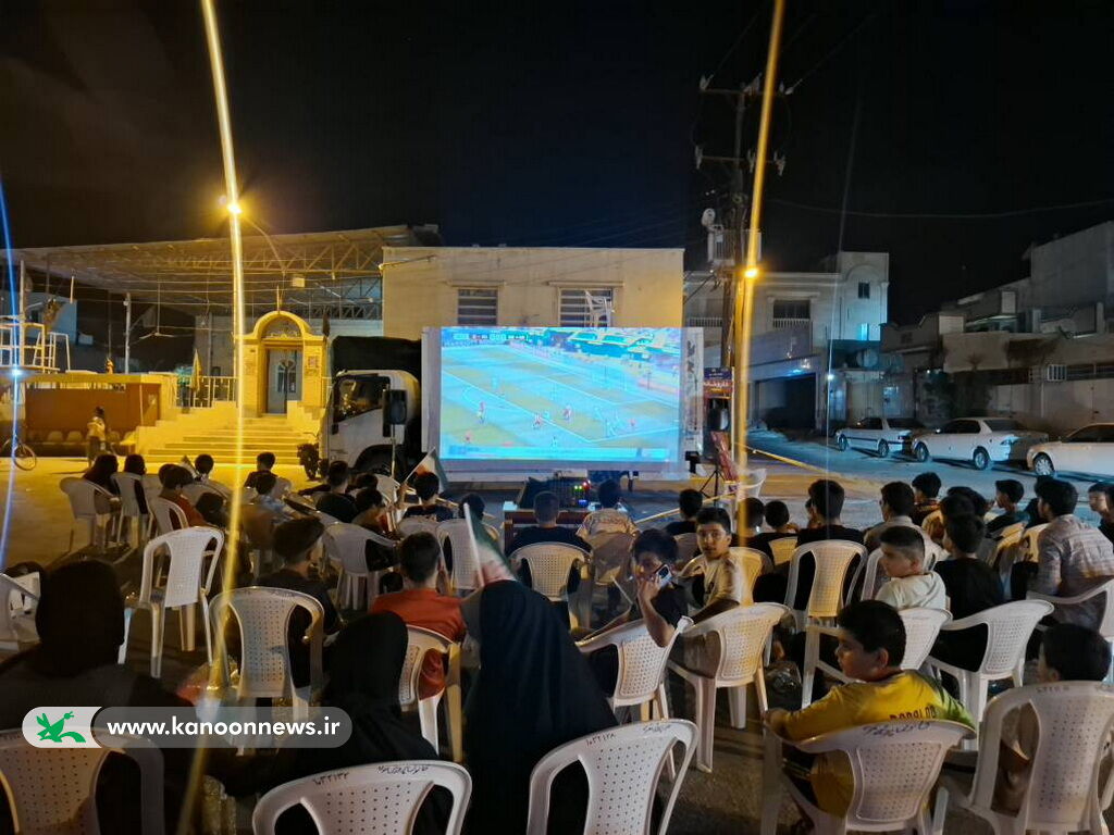 پخش زنده مسابقه فوتبال در «اردوی شبانه» کانون استان بوشهر پخش زنده مسابقه فوتبال در «اردوی شبانه» کانون استان بوشهر