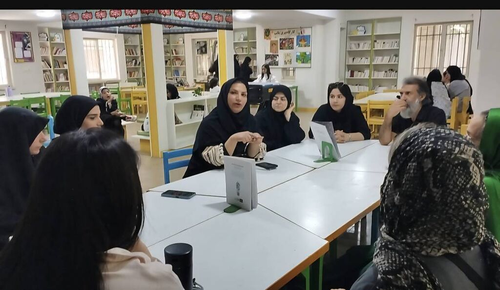 مرکز 25 آغاز تابستان با نقد کتابهای پویش «۴ کتاب، ۴ فصل» در مرکز ۲۵